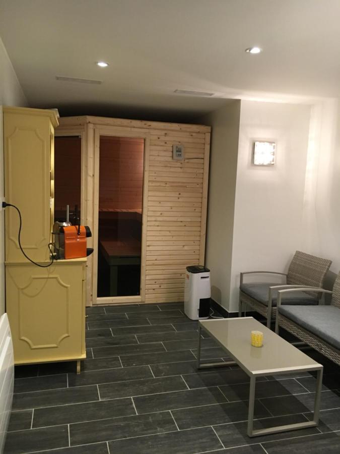 La Demeure D'Alexandra Bed & Breakfast โชเลต์ ภายนอก รูปภาพ