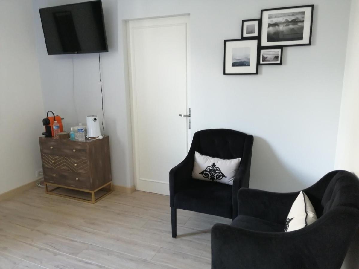 La Demeure D'Alexandra Bed & Breakfast โชเลต์ ภายนอก รูปภาพ
