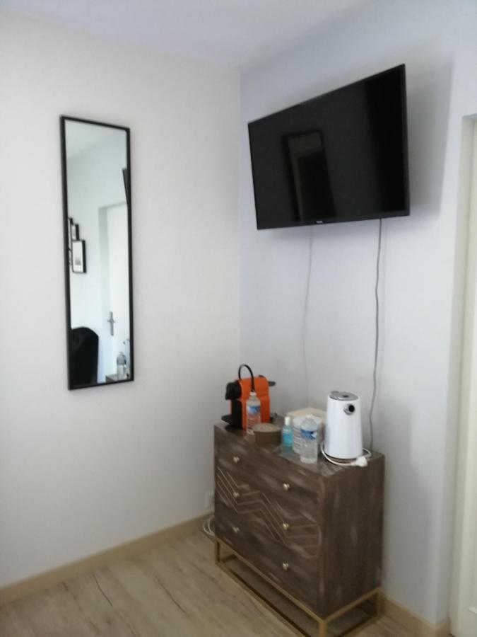 La Demeure D'Alexandra Bed & Breakfast โชเลต์ ภายนอก รูปภาพ